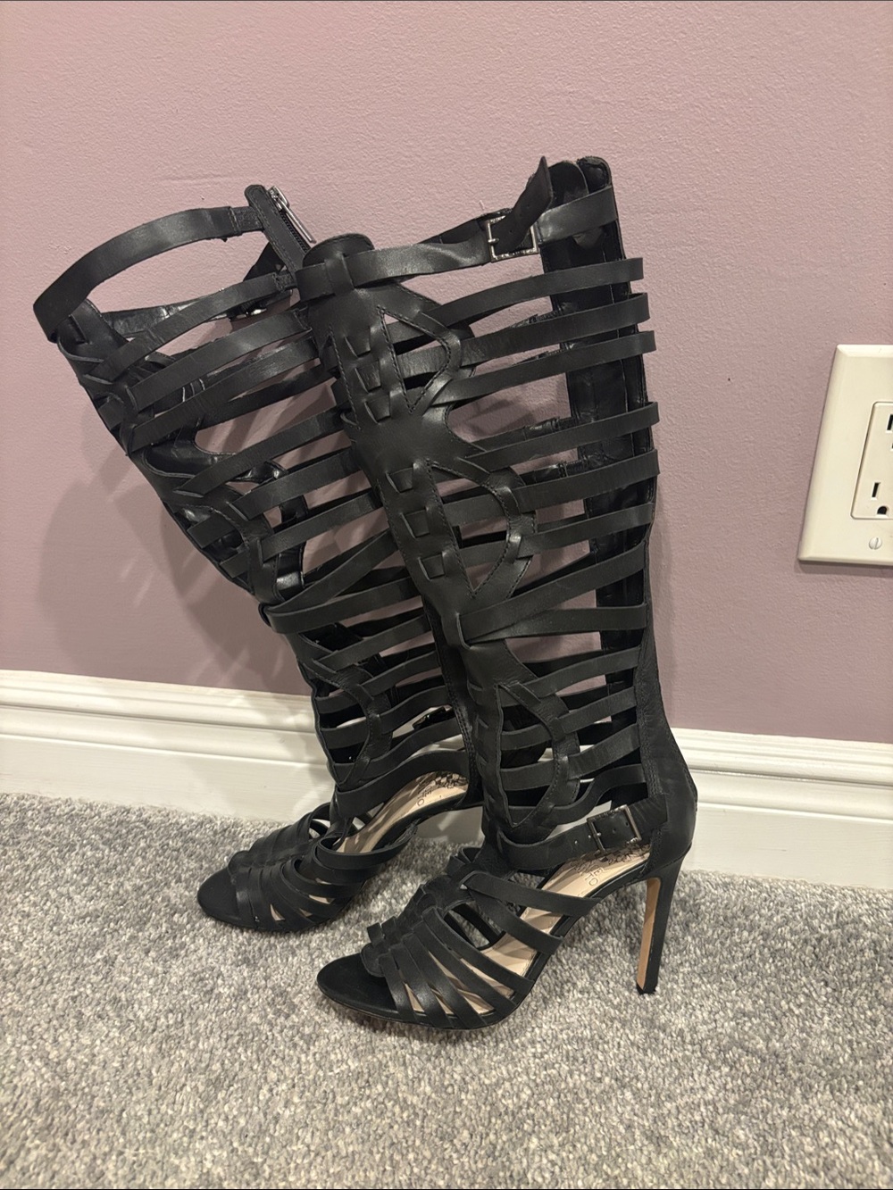 Vince Camuto Black Strappy Knee-High Gladiator Sandals - Picture 2 of 5